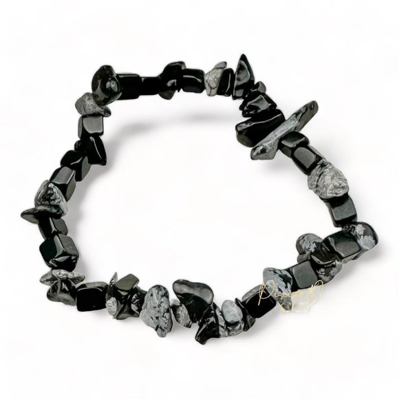 PIXIEDUSTCOVE Other - Snowflake obsidian crystal chip bracelet